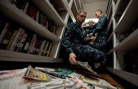 [ẢNH] Siêu tàu sân bay Mỹ cập cảnh Việt Nam, động thái nhỏ - ý nghĩa lớn