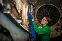 [ẢNH] Siêu tàu sân bay Mỹ cập cảnh Việt Nam, động thái nhỏ - ý nghĩa lớn