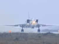 [ẢNH] Kịch bản đáng sợ khi ''Dao găm'' Kh-47M2 gắn trên ''sát thủ diệt tàu sân bay'' Tu-22M3