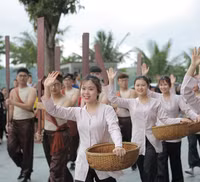 Mãn nhãn với những vũ điệu đường phố rực rỡ mở màn Carnaval Hạ Long 2019