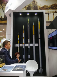 [ẢNH] Nga sẵn sàng cung cấp cho Việt Nam những vũ khí tối tân nhất