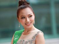 Những đối thủ 