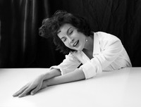 MC Thanh Mai mơ màng với khuôn màu đen trắng của nhiếp ảnh gia nước ngoài