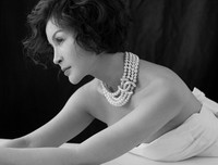 MC Thanh Mai mơ màng với khuôn màu đen trắng của nhiếp ảnh gia nước ngoài