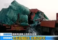 Trung Quốc: 30 xe đâm lên hoàn làm 18 người chết