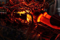 [ẢNH] Siêu động cơ ô tô hơn 700 mã lực nhưng chỉ nặng chưa đầy 200kg