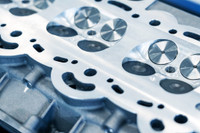 [ẢNH] Siêu động cơ ô tô hơn 700 mã lực nhưng chỉ nặng chưa đầy 200kg