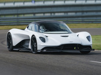 [ẢNH] Siêu động cơ ô tô hơn 700 mã lực nhưng chỉ nặng chưa đầy 200kg