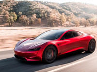 Tesla ra mắt dòng xe tải chạy điện lớn nhất thế giới