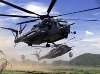 [ẢNH] 500 lính thủy đánh bộ Mỹ đổ bộ ào ạt từ trực thăng đắt hơn F-35