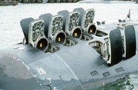 [ẢNH] Siêu tàu ngầm hạt nhân- ‘cận vệ’ tàu sân bay Mỹ lầm lũi tới biển Đông