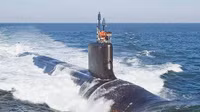 [ẢNH] Siêu tàu ngầm hạt nhân- ‘cận vệ’ tàu sân bay Mỹ lầm lũi tới biển Đông