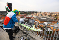 [ẢNH] Muôn kiểu giải trí sáng tạo trên thế giới giữa mùa dịch Covid-19