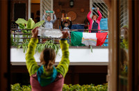 [ẢNH] Muôn kiểu giải trí sáng tạo trên thế giới giữa mùa dịch Covid-19