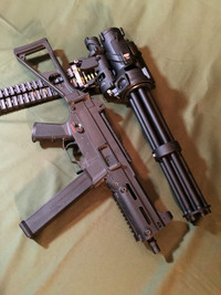 [ẢNH] Kinh ngạc trước khẩu súng máy nòng xoay nhỏ gọn nhất thế giới