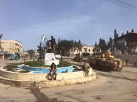 [ẢNH] Thổ Nhĩ Kỳ đánh tan người Kurd tại Afrin, Mỹ lo sợ viễn cảnh bị hất văng khỏi Syria
