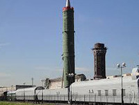 [ẢNH] Mỹ thử Tomahawk từ mặt đất, Nga đáp lễ bằng 