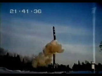 [ẢNH] Mỹ thử Tomahawk từ mặt đất, Nga đáp lễ bằng 