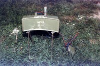 [ẢNH] Tổng thống Trump bất ngờ gỡ bỏ lệnh cấm dùng mìn chống bộ binh