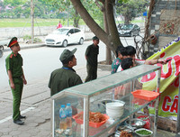 Phường Khương Đình quyết liệt xử lý vi phạm về trật tự đô thị