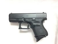 [ẢNH] Bất ngờ với súng ngắn hiện đại của phi công MiG-21 Bison Ấn Độ bị bắn rơi