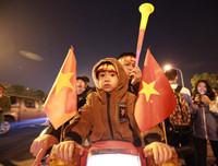 [ẢNH] Toàn cảnh xúc động đón mừng những người hùng của bóng đá Việt Nam