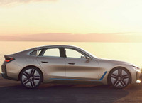 [ẢNH] BMW i4 concept EV trình làng với lưới tản nhiệt siêu khổng lồ