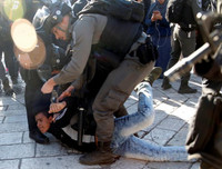 Biểu tình nổ ra khắp nơi để phản đối quyết định của Mỹ về Jerusalem