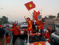 [ẢNH] Toàn cảnh xúc động đón mừng những người hùng của bóng đá Việt Nam