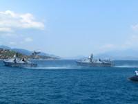 [ẢNH] Bất ngờ lớn khi... Lào tham dự lễ duyệt binh hải quân quốc tế do Việt Nam tổ chức