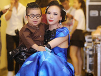 Á hậu Ngọc Quỳnh hội ngộ 