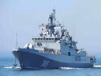 [ẢNH] Nga điều chiến hạm mang tên lửa Kalibr tới Biển Azov, Ukraine lo lắng ra mặt