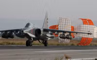 [ẢNH] Su-25 hiện diện tại Hmeimim nhiều bất thường, dấu hiệu sắp đánh lớn?