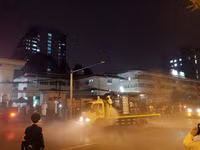 [Ảnh] Lực lượng Công an chốt chặn, kiểm soát chặt chẽ Bệnh viện Bạch Mai phòng dịch Covid-19