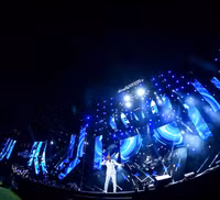 Khán giả vỡ oà với màn biểu diễn piano bay trong đêm Love Songs Party