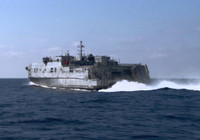 [ANH] Chiến hạm đổ bộ siêu tốc Mỹ lớp Spearhead rẽ sóng trên biển Đông