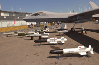 [ẢNH] 'Ác điểu' Wing Loong Trung Quốc lại bị phiến quân Hồi giáo bắn cháy