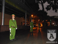 [ẢNH] Những khoảnh khắc nghẹn ngào tại lễ tang 3 liệt sĩ hy sinh tại Đồng Tâm