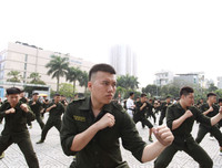 Khổ luyện rèn lính mới