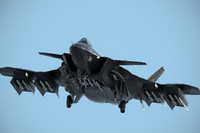 Trung Quốc xác nhận lần đầu đưa tiêm kích tàng hình J-20 vào tập trận