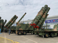 [ẢNH] Báo Trung Quốc: Tên lửa S-400 Nga có giá quá ‘chát’ trong khi tính năng không hơn HQ-22