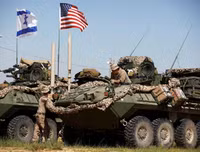 Xem lính Mỹ và Israel sát cánh cầm súng 