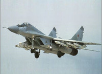 [ẢNH] Phiến quân dùng tên lửa Nga bắn cháy niềm tự hào của Mỹ và Trung Quốc