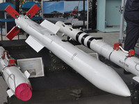 [ẢNH] Sát thủ R-77 trên Su-35 là nỗi ác mộng cho F-16 Thổ Nhĩ Kỳ?