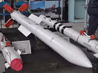 [ẢNH] Sát thủ R-77 trên Su-35 là nỗi ác mộng cho F-16 Thổ Nhĩ Kỳ?