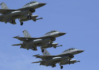 [ẢNH] Trung Quốc nóng mặt khi phi đội 