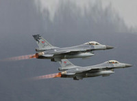 [ẢNH] Trung Quốc nóng mặt khi phi đội 