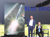 [ẢNH] Tỉ phú giàu nhất thế giới và giấc mơ đưa con người du lịch vũ trụ