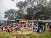 Độc đáo nghề rang ngũ cốc chợ Nủa