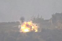 [ẢNH] Không quân Syria thiệt hại nặng sau trận tấn công của tiêm kích của Israel